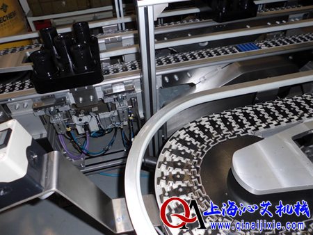  汽车零部件定位柔性输送线